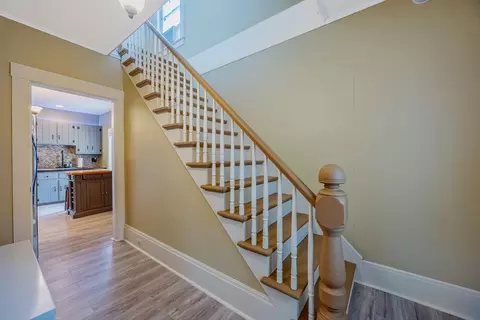 Entry Way - 38 Nye St, Chicopee, MA 01020 photo 2 of 5