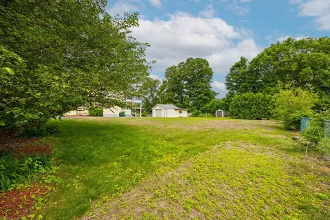 Exterior - 38 Nye St, Chicopee, MA 01020 photo 7 of 8
