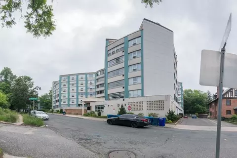 101 Mulberry St #506, Springfield, MA 01105