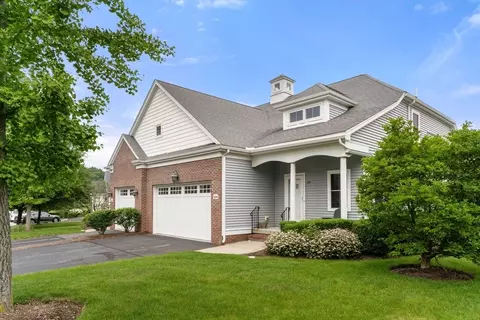124 Grey Birch #124, Norfolk, MA 02056