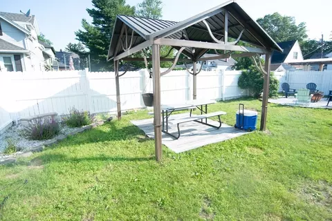 33 Savoy Ave, Springfield, MA 01104 photo 6