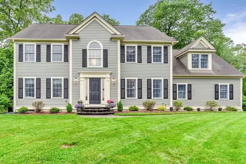 4 Kattail Rd, Hudson, MA 01749