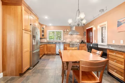 36 Blake Rd, Brookline, MA 02445 photo 14