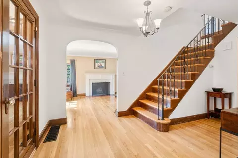 36 Blake Rd, Brookline, MA 02445 photo 18