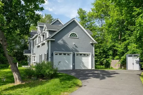 16 Border Rd, Reading, MA 01867 photo 3