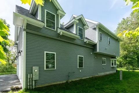 16 Border Rd, Reading, MA 01867 photo 2