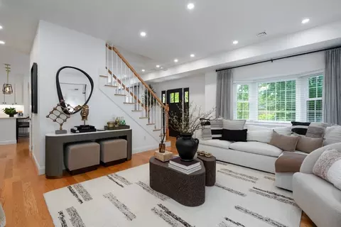 16 Border Rd, Reading, MA 01867 photo 5