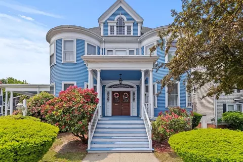 38 Pleasant St, Everett, MA 02149