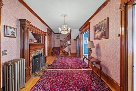 38 Pleasant St, Everett, MA 02149 photo 16