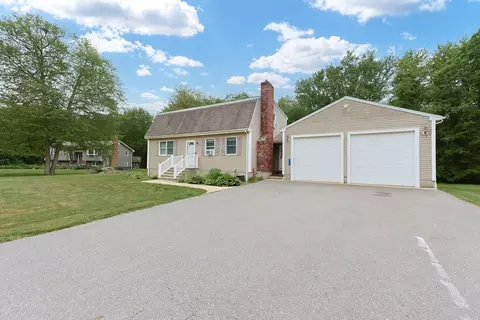 421 Gray Ter, Dighton, MA 02764