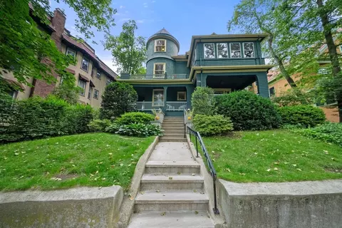 179 Rawson #2, Brookline, MA 02445