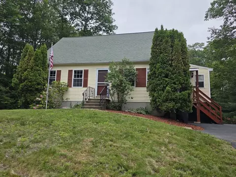 89 Stony Brook Dr, Southbridge, MA 01550
