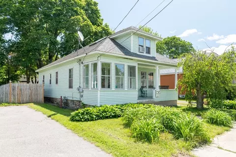 45 July St, Lowell, MA 01850