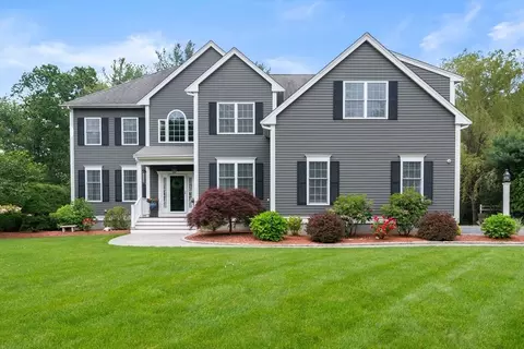 8 Berkeley Dr, Walpole, MA 02081