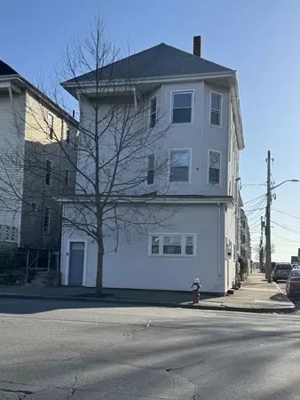 717-719 Brock Ave, New Bedford, MA 02744