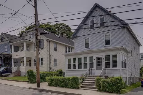 69 Metropolitan Ave, Roslindale, MA 02131