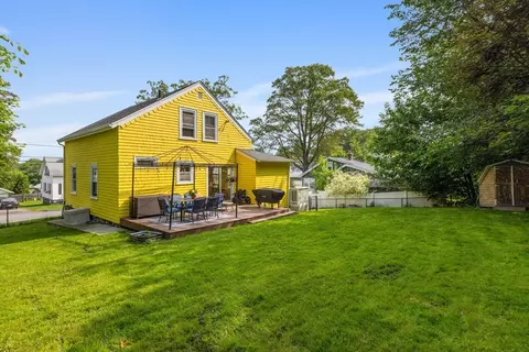 Exterior - 52 Kalmar St, Worcester, MA 01606 photo 3 of 10