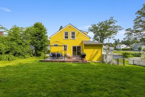 Exterior - 52 Kalmar St, Worcester, MA 01606 photo 10 of 10