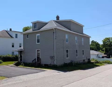 5 Hall St, Webster, MA 01570 photo 3