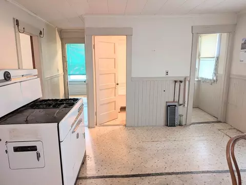 5 Hall St, Webster, MA 01570 photo 16