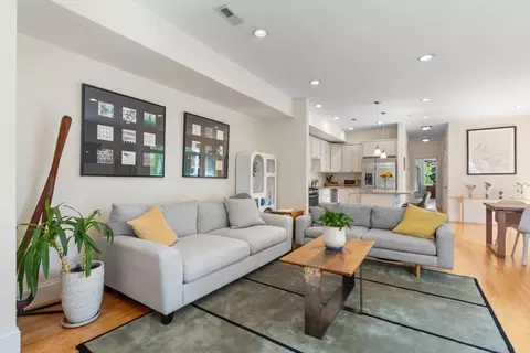 129 Highland Ave #4, Somerville, MA 02143