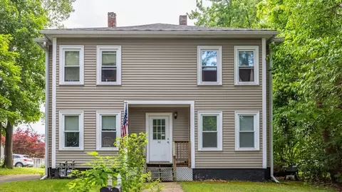 30 Baker St, Lunenburg, MA 01462