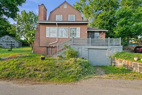 295 Rock Island Rd, Quincy, MA 02169