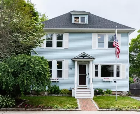 20 W Walnut St, Milford, MA 01757