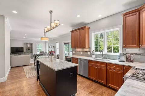 16 Winfield St, Needham, MA 02492 photo 6