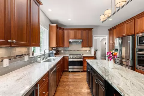 16 Winfield St, Needham, MA 02492 photo 8