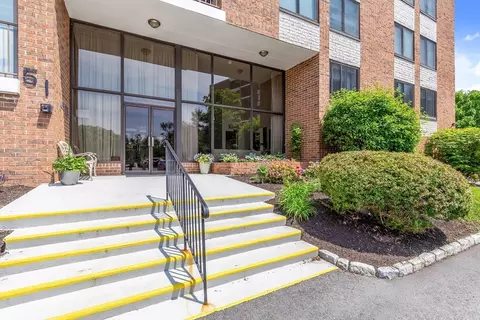 51 Melrose St #5 A, Melrose, MA 02176