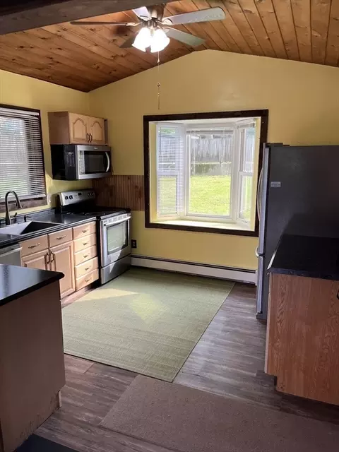 56 Shore Dr, Upton, MA 01568 photo 7