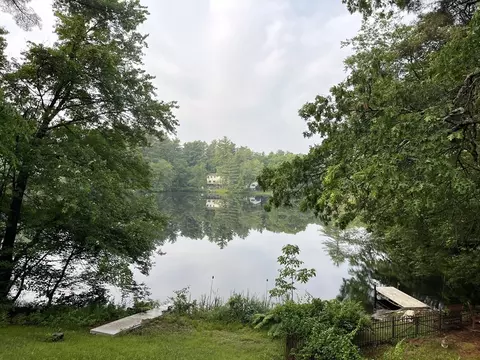 56 Shore Dr, Upton, MA 01568 photo 17