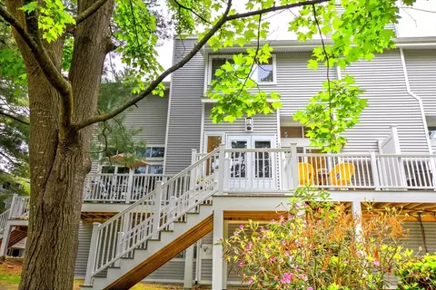 255 North Rd #128, Chelmsford, MA 01824