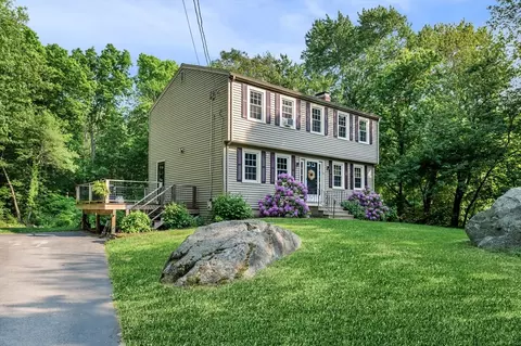 14 Wayside Ave, Newbury, MA 01922