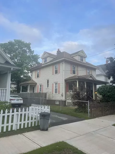 31 Bryant St, Springfield, MA 01108