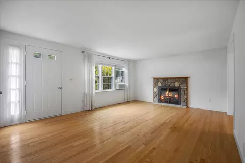 25 Liam Ln, Centerville, MA 02632 photo 3