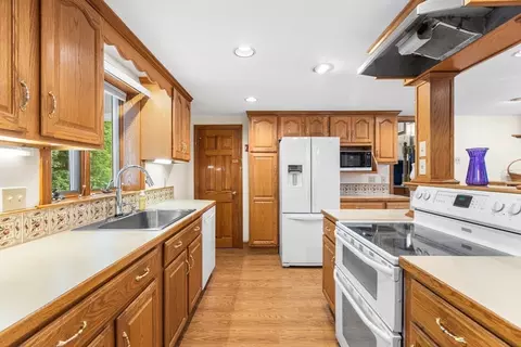 5 Bow St, North Reading, MA 01864 photo 14