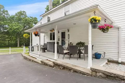 5 Bow St, North Reading, MA 01864 photo 3