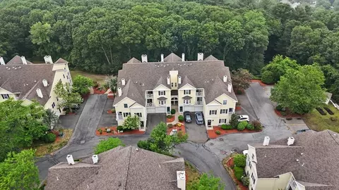 609 Gazebo Cir #609, Reading, MA 01867