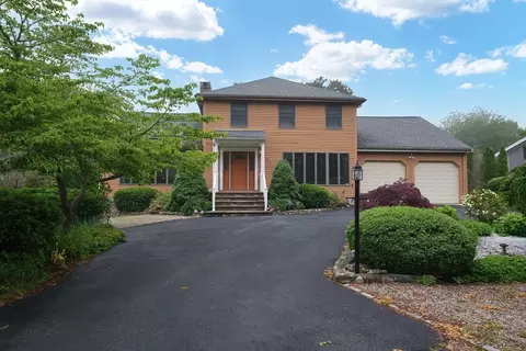 51 Manitoba Rd, Mashpee, MA 02649