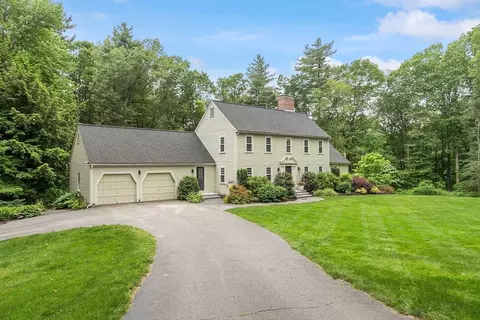 28 Candleberry Ln, Harvard, MA 01451