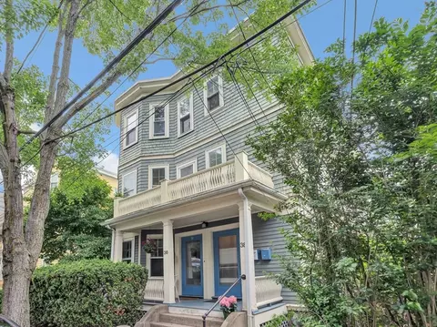 36-38 Rice St #3, Cambridge, MA 02140