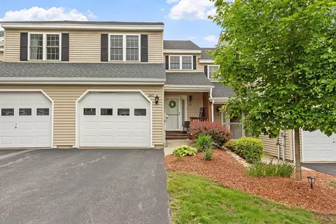 143 Bridle Cross Rd #143, Fitchburg, MA 01420