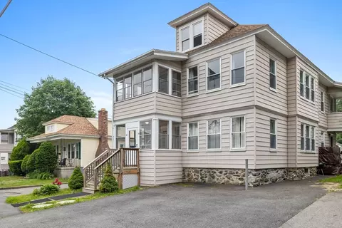 24-26 Lincoln St, North Andover, MA 01845