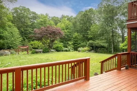 29 Miscoe Rd, Mendon, MA 01756 photo 24