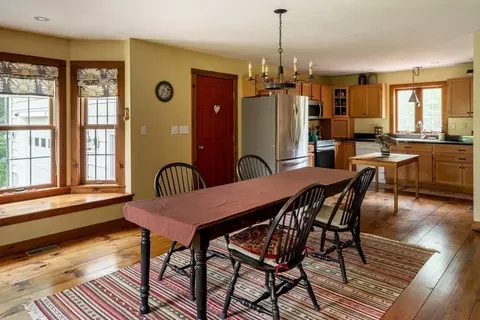 29 Miscoe Rd, Mendon, MA 01756 photo 11