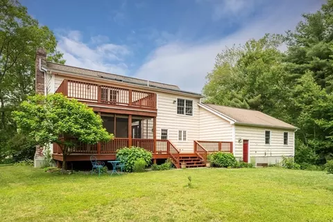29 Miscoe Rd, Mendon, MA 01756 photo 6