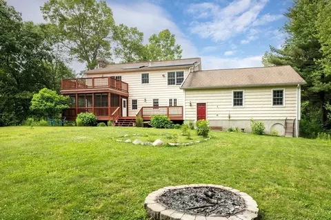 29 Miscoe Rd, Mendon, MA 01756 photo 7