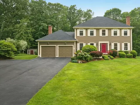 36 Buehler Rd, Bedford, MA 01730